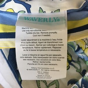 King size Dust ruffle and pillow cases